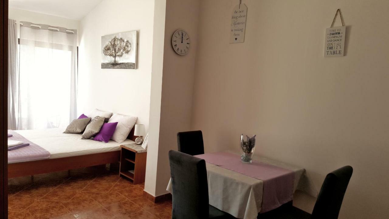 Apartments Antunovic Rogoznica  Eksteriør billede